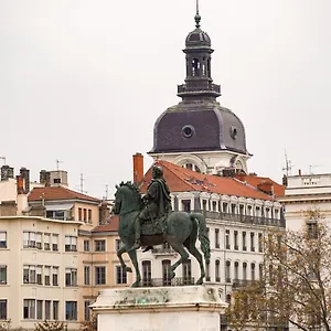 Dify Petit - Place Bellecour Apartamento Lyon